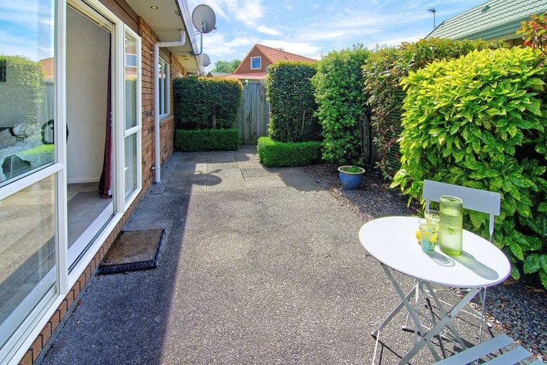 Photo of property in Holdsworth Villas, 70/2 William Donald Drive, Solway, Masterton, 5810