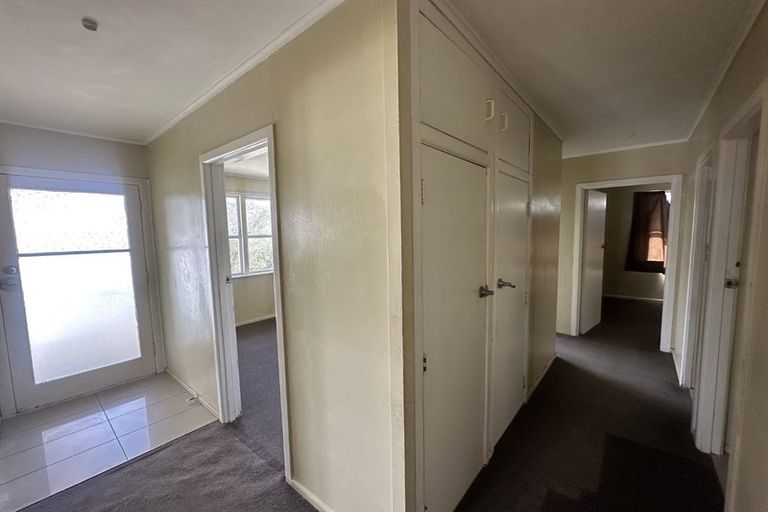 Photo of property in 61 Penrose Road, Mount Wellington, Auckland, 1060