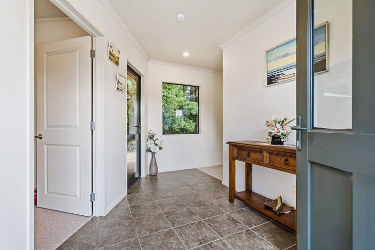 Photo of property in 76 Forest View Road, Te Kamo, Kamo, 0185