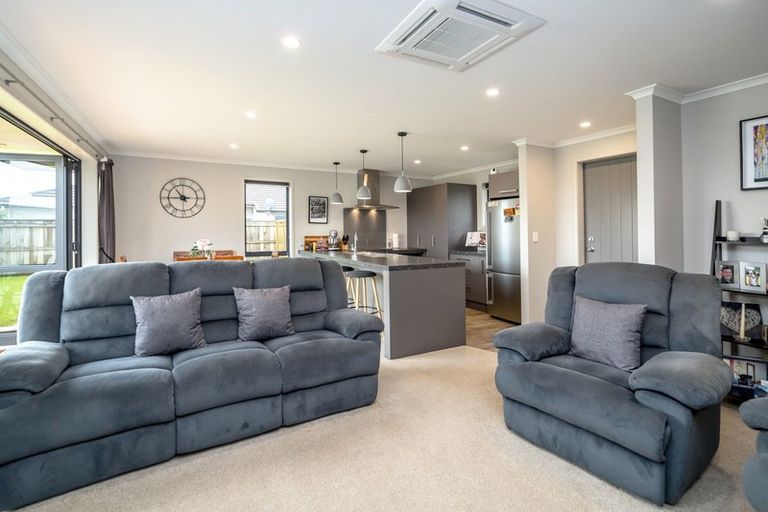 Photo of property in 13 Stoneleigh Drive, Solway, Masterton, 5810