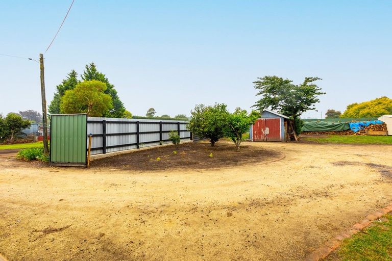 Photo of property in 9 Consitt Street, Takapau, 4203