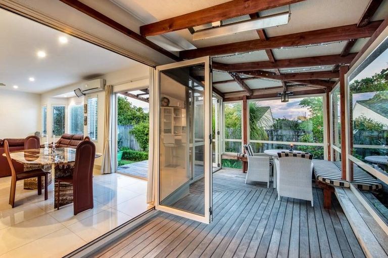 Photo of property in 1/12 Brook Street, Milford, Auckland, 0620