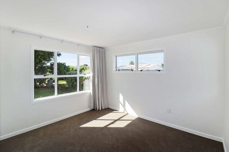 Photo of property in 54 Wellesley Road, Mangere Bridge, Auckland, 2022