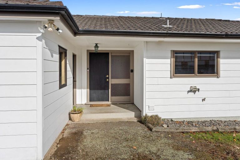 Photo of property in 10 Renata Road, Otaki, 5512