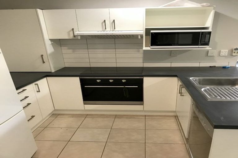 Photo of property in 5/25 Hollies Crescent, Johnsonville, Wellington, 6037