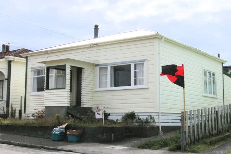 Photo of property in 10 Herald Terrace, Berhampore, Wellington, 6023