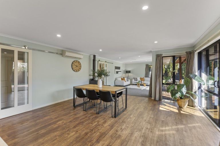 Photo of property in 16 Bottle Lake Drive, Parklands, Christchurch, 8083