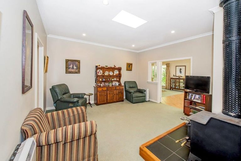 Photo of property in 129 High Street, Leeston, 7632