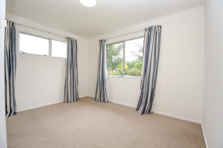 Photo of property in 14 Baillie Crescent, Carterton, 5713