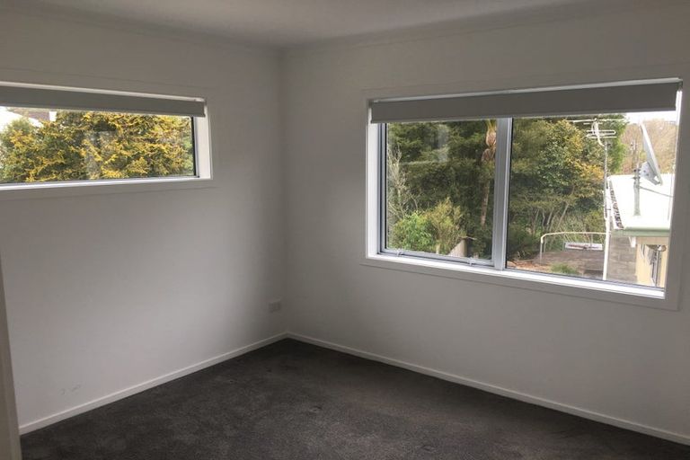 Photo of property in 8a Awanui Street, Merrilands, New Plymouth, 4312