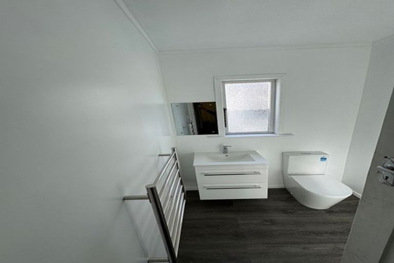 Photo of property in 216 Coutts Street, Rongotai, Wellington, 6022