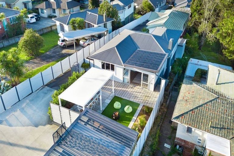 Photo of property in 22 Glenorchy Street, Glen Eden, Auckland, 0602