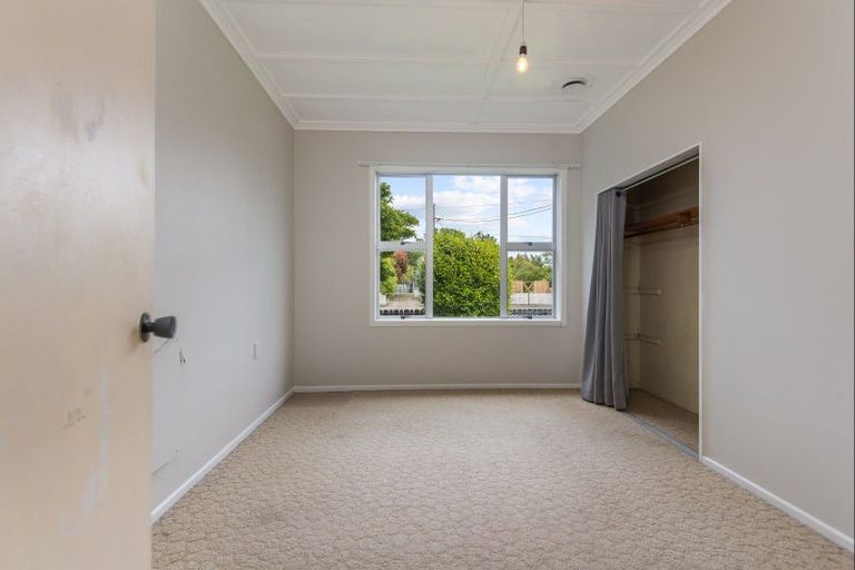 Photo of property in 8 Huia Street, Pahiatua, 4910