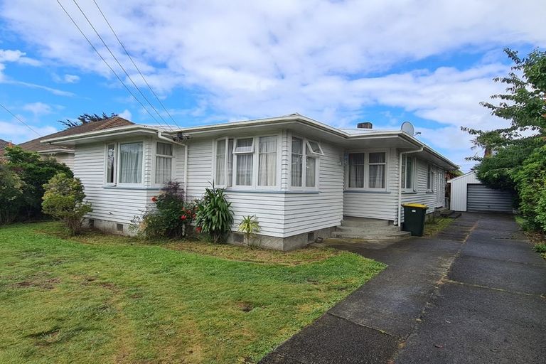 Photo of property in 11 Rugby Street, Levin, 5510