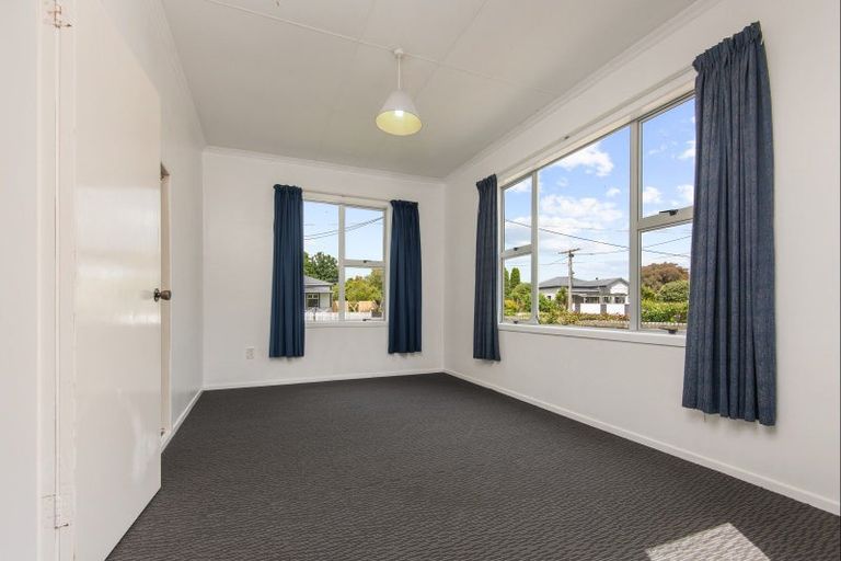Photo of property in 8 Huia Street, Pahiatua, 4910