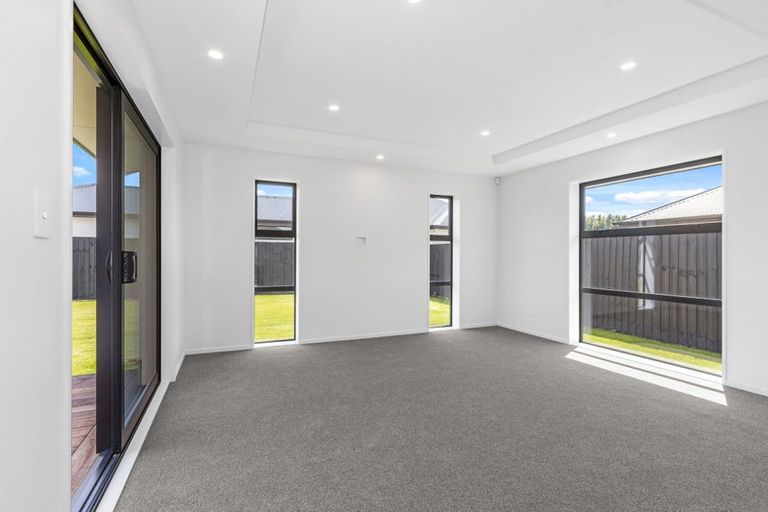 Photo of property in 4 Salkeld Place, Woodend, 7610