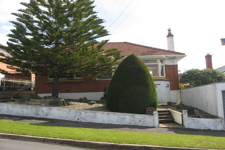 Photo of property in 86 Middleton Road, Kew, Dunedin, 9012