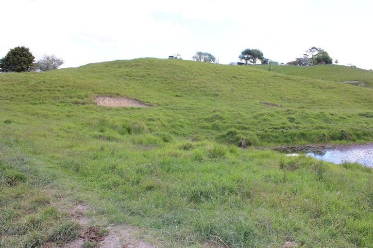 Photo of property in 118 Paparoa Station Road, Paparoa, 0571