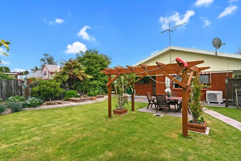 Photo of property in 3 Longfellow Street, Leamington, Cambridge, 3432