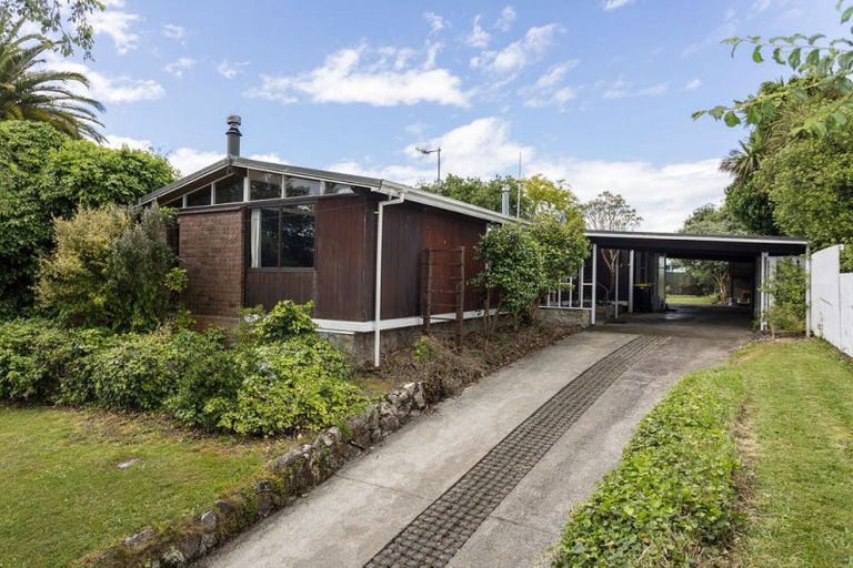 Photo of property in 28 Cadman Street, Dannevirke, 4930