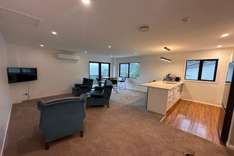 Photo of property in 81b Percy Dyett Drive, Karori, Wellington, 6012