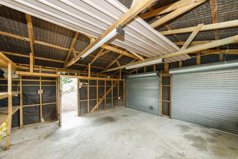 Photo of property in 1216 Rangiotu Road, Tiakitahuna, Palmerston North, 4477