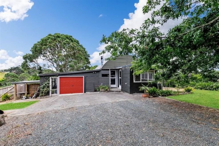 Photo of property in 58 Sheffield Road, Helensville, 0875