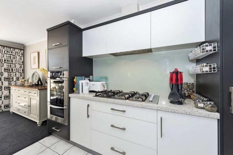 Photo of property in 22 Nielsen Gardens, Rototuna, Hamilton, 3210