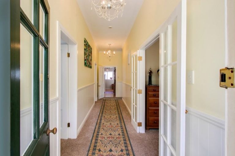 Photo of property in 11 Bowling Road, Greenmeadows, Napier, 4112