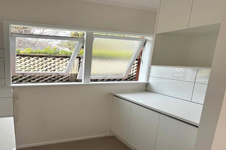 Photo of property in 2/328 Lake Road, Hauraki, Auckland, 0622