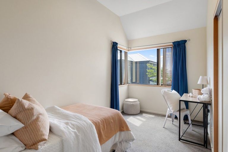 Photo of property in 32 Peverel Street, Riccarton, Christchurch, 8041