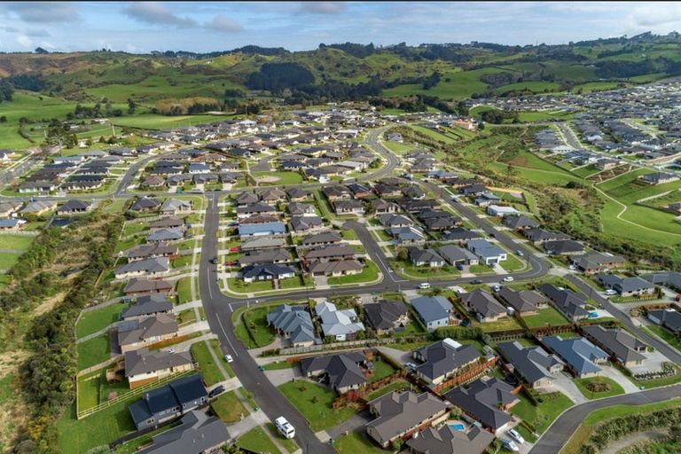 Photo of property in 3 Bathurst Crescent, Pokeno, 2402