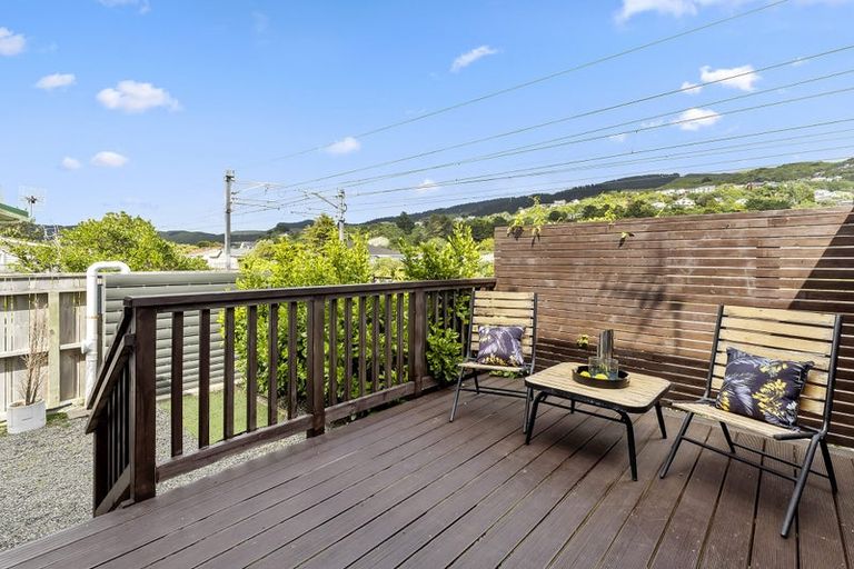 Photo of property in 23e Hinau Street, Tawa, Wellington, 5028