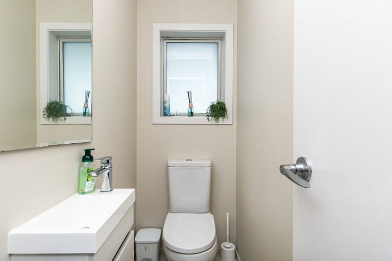 Photo of property in 15 Henrietta Maxwell Grove, Wainuiomata, Lower Hutt, 5014