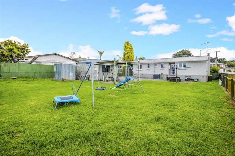 Photo of property in 14 Orchard Rise, Rosehill, Papakura, 2113