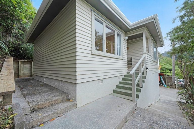 Photo of property in 62 Chamberlain Road, Karori, Wellington, 6012