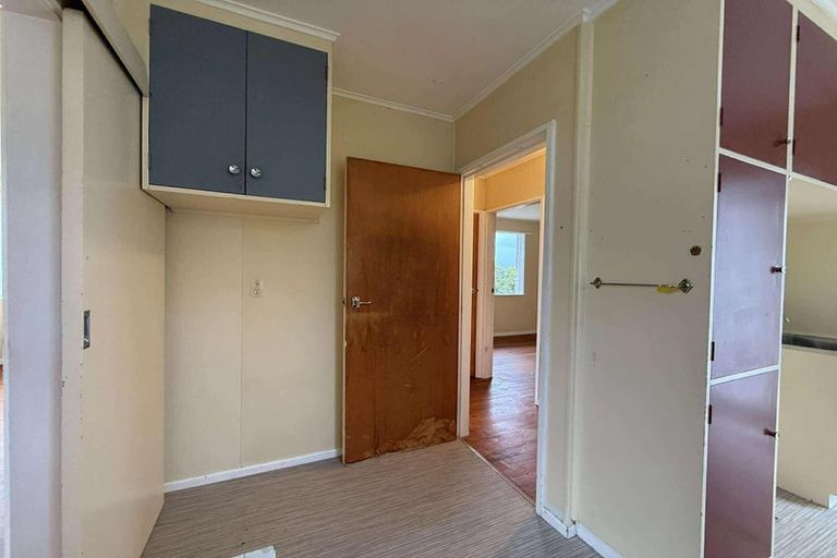 Photo of property in 23 Bushey Way, Maungaraki, Lower Hutt, 5010