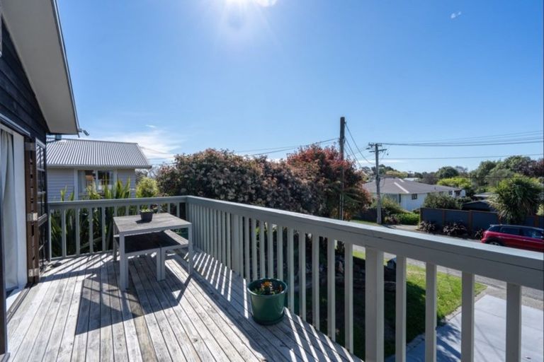 Photo of property in 16a Fincham Road, Raumati Beach, Paraparaumu, 5032