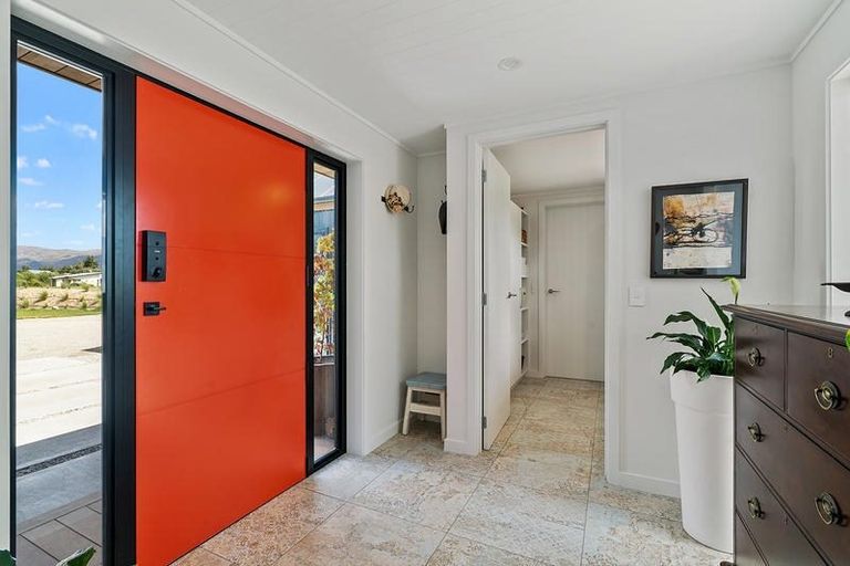 Photo of property in 1 Stout Terrace, Cromwell, 9310