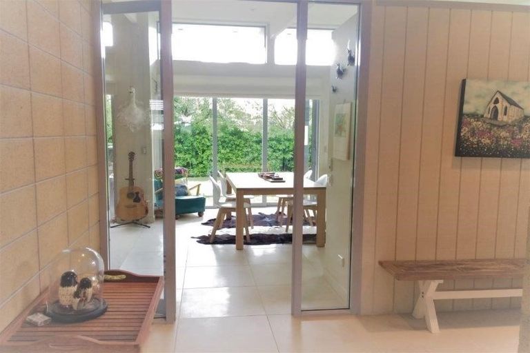 Photo of property in 12 Old Station Avenue, Wanaka, 9305