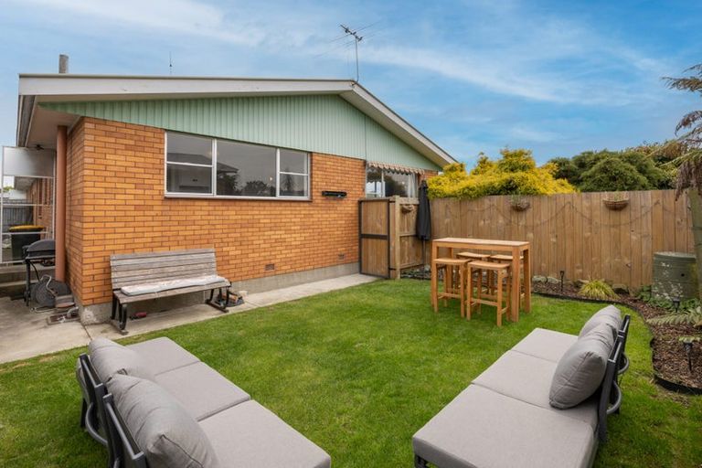 Photo of property in 21 Blakehall Place, Spreydon, Christchurch, 8024