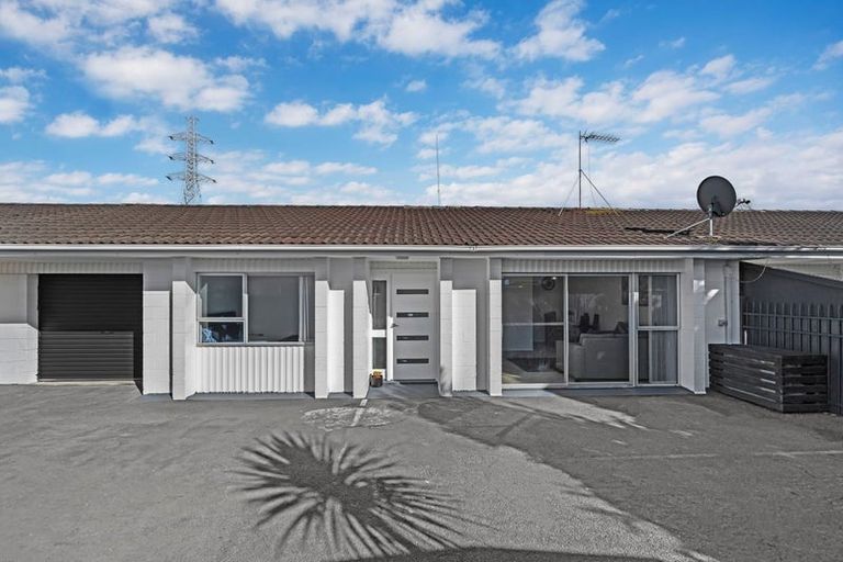 Photo of property in 2/26 Airfield Road, Takanini, 2112