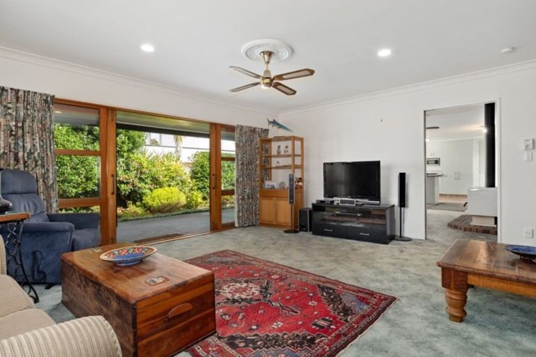 Photo of property in 4 Ashwood Grove, Omokoroa, 3114