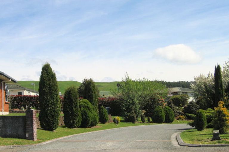Photo of property in 82 Tawavale Street, Pukehangi, Rotorua, 3015