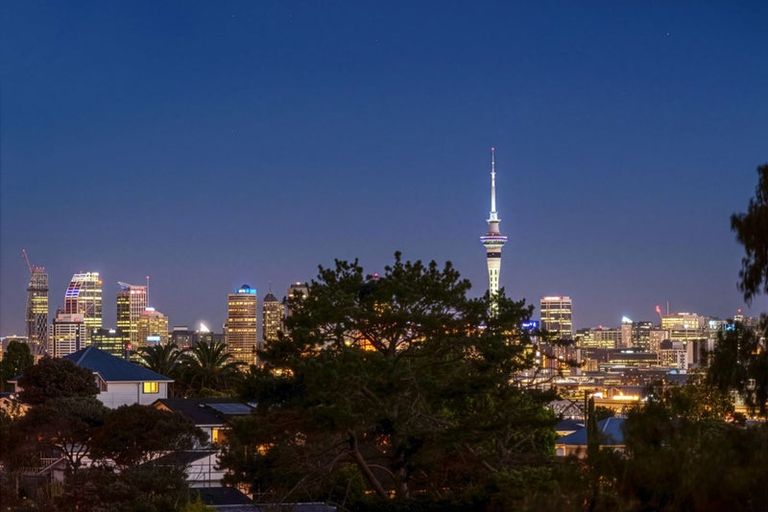 Photo of property in 7/10b Huka Road, Birkenhead, Auckland, 0626