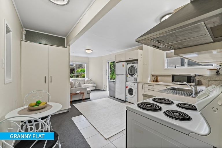Photo of property in 13a The Terrace, Takapuna, Auckland, 0622