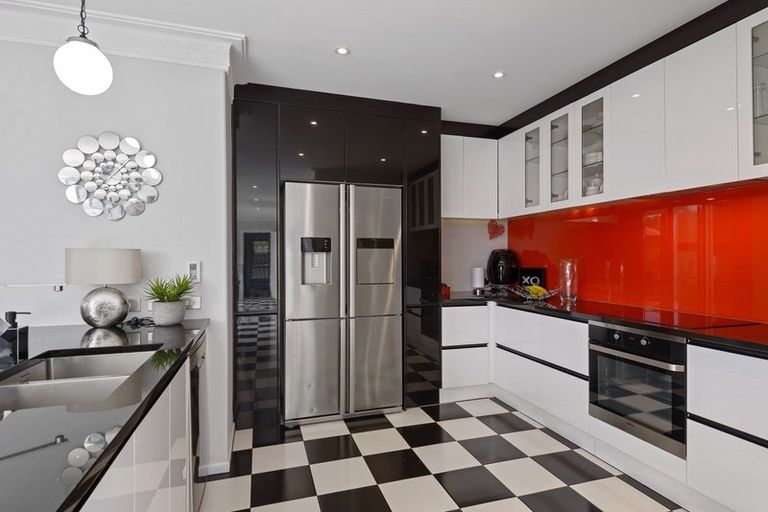 Photo of property in 208 Knowles Street, St Albans, Christchurch, 8052