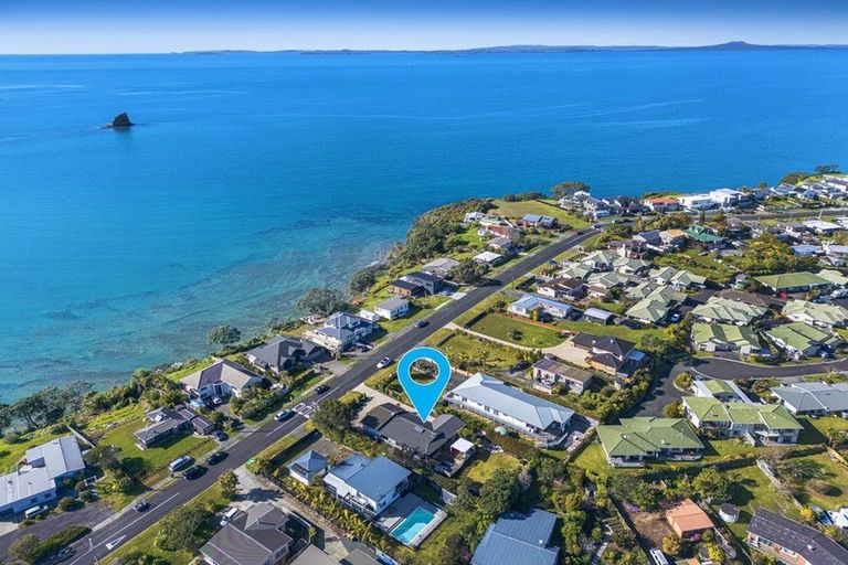 Photo of property in 88 Tiri Road, Tindalls Beach, Whangaparaoa, 0930