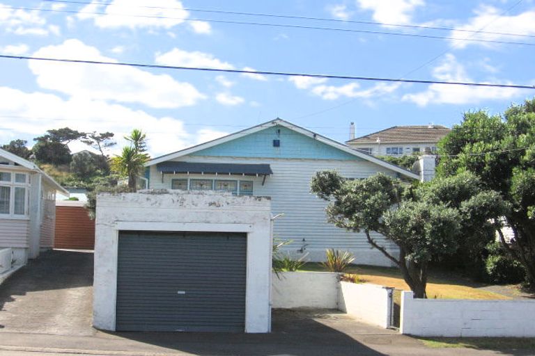 Photo of property in 5 Caledonia Street, Miramar, Wellington, 6022