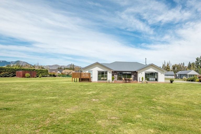 Photo of property in 6 Ewen Place, Hanmer Springs, 7334